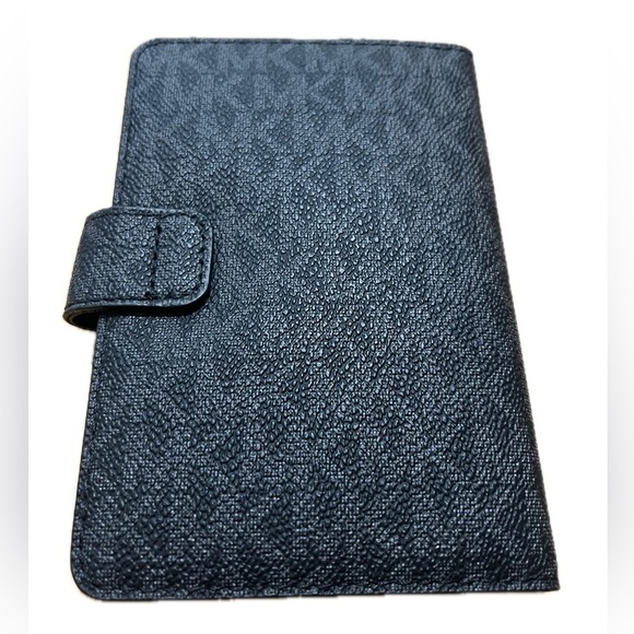 Michael Kors Jet Set Travel Passport Case Wallet, Black - Picture 2 of 12